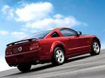 Ford Mustang GT 2005 года